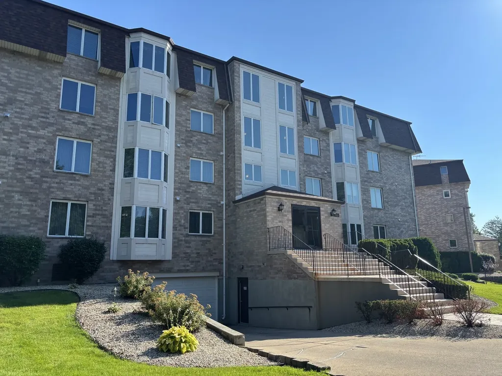 3660 186TH Street Lansing IL 60438
