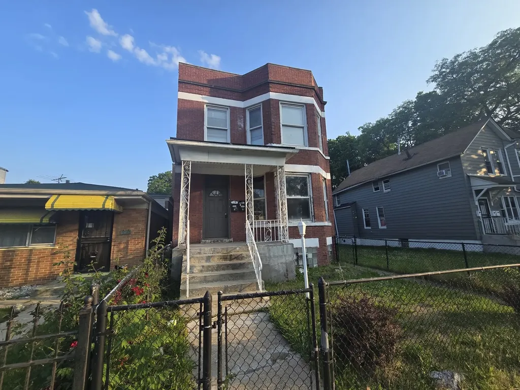 1229 East 71st Street Chicago IL 60619