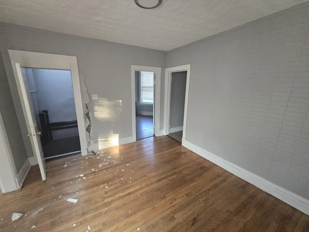 1229 East 71st Street Chicago IL 60619