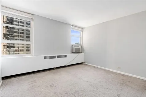 3950 North Lake Shore Drive Chicago IL 60613
