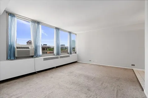 3950 North Lake Shore Drive Chicago IL 60613