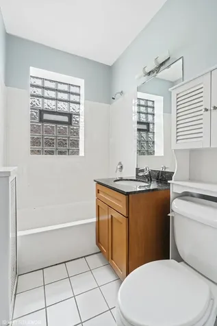 2839 North Sawyer Avenue Chicago IL 60618