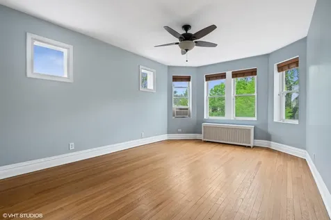 2839 North Sawyer Avenue Chicago IL 60618