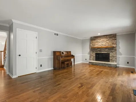 12352 Ledges Drive N Roscoe IL 61073