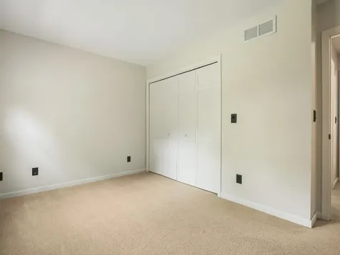 12352 Ledges Drive N Roscoe IL 61073