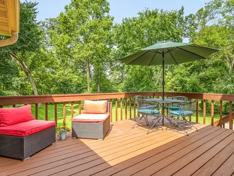 12352 Ledges Drive N Roscoe IL 61073