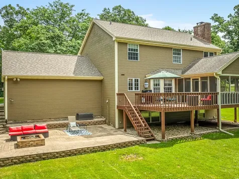 12352 Ledges Drive N Roscoe IL 61073