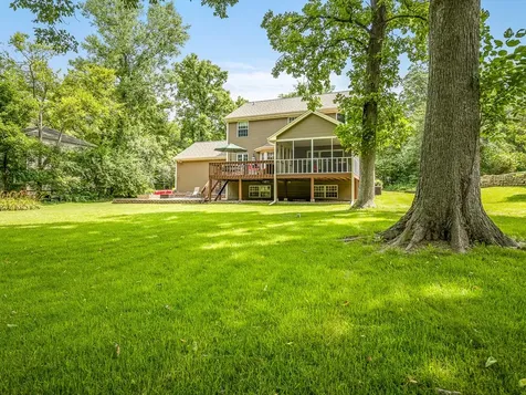 12352 Ledges Drive N Roscoe IL 61073