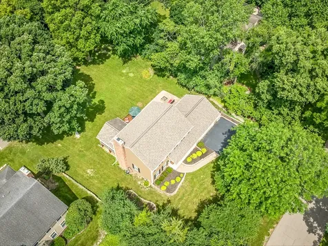 12352 Ledges Drive N Roscoe IL 61073