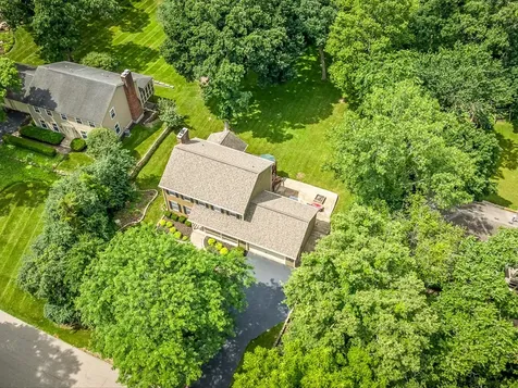 12352 Ledges Drive N Roscoe IL 61073