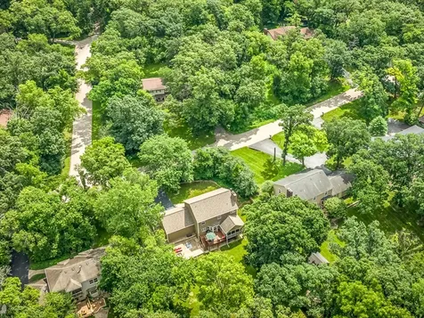 12352 Ledges Drive N Roscoe IL 61073
