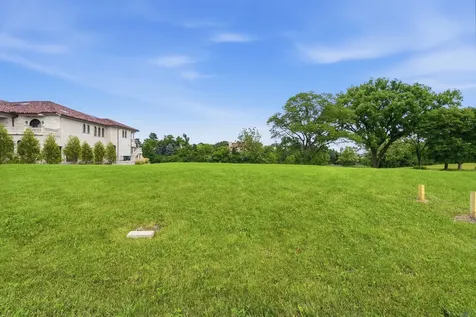 6423 South County Line Road Burr Ridge IL 60527