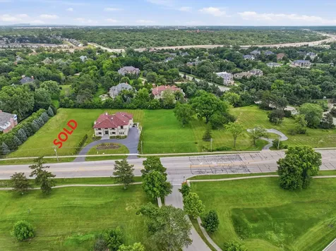 6423 South County Line Road Burr Ridge IL 60527