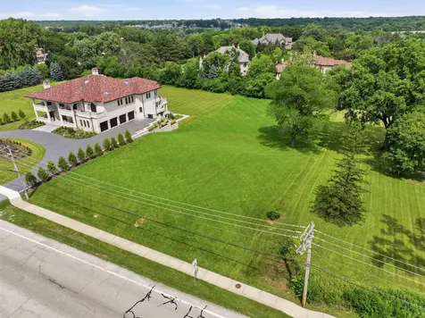 6423 South County Line Road Burr Ridge IL 60527
