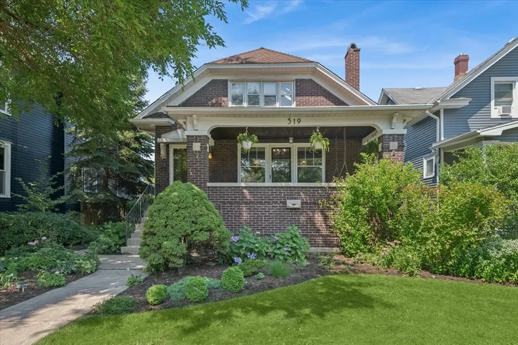 519 North Taylor Avenue Oak Park IL 60302