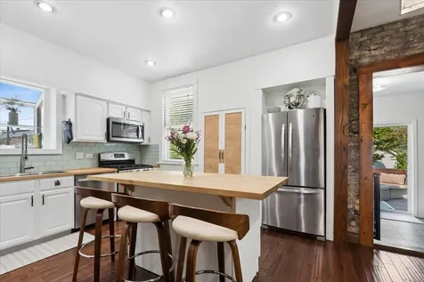 519 North Taylor Avenue Oak Park IL 60302