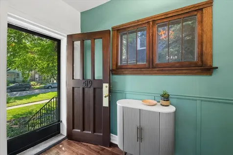 519 North Taylor Avenue Oak Park IL 60302
