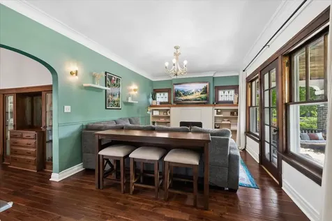 519 North Taylor Avenue Oak Park IL 60302