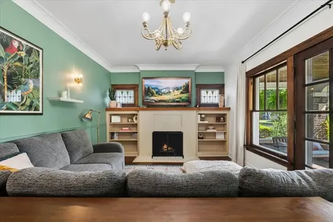 519 North Taylor Avenue Oak Park IL 60302