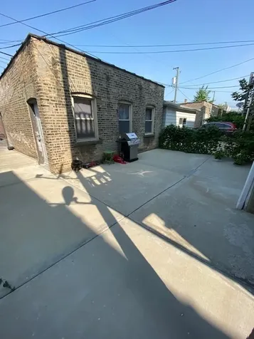 5114 North Kimball Avenue Chicago IL 60625