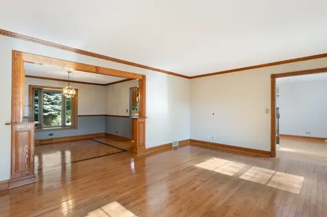 161 Jackson Lane Bloomingdale IL 60108