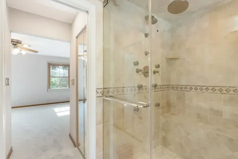 161 Jackson Lane Bloomingdale IL 60108