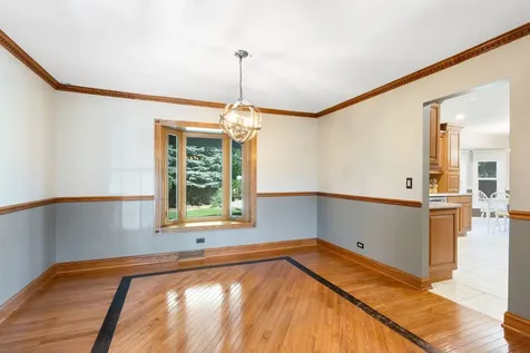 161 Jackson Lane Bloomingdale IL 60108