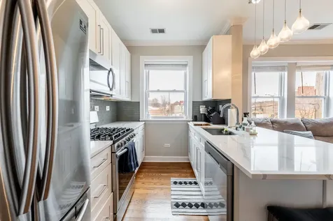 3214 West Berteau Avenue Chicago IL 60618