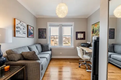 3214 West Berteau Avenue Chicago IL 60618
