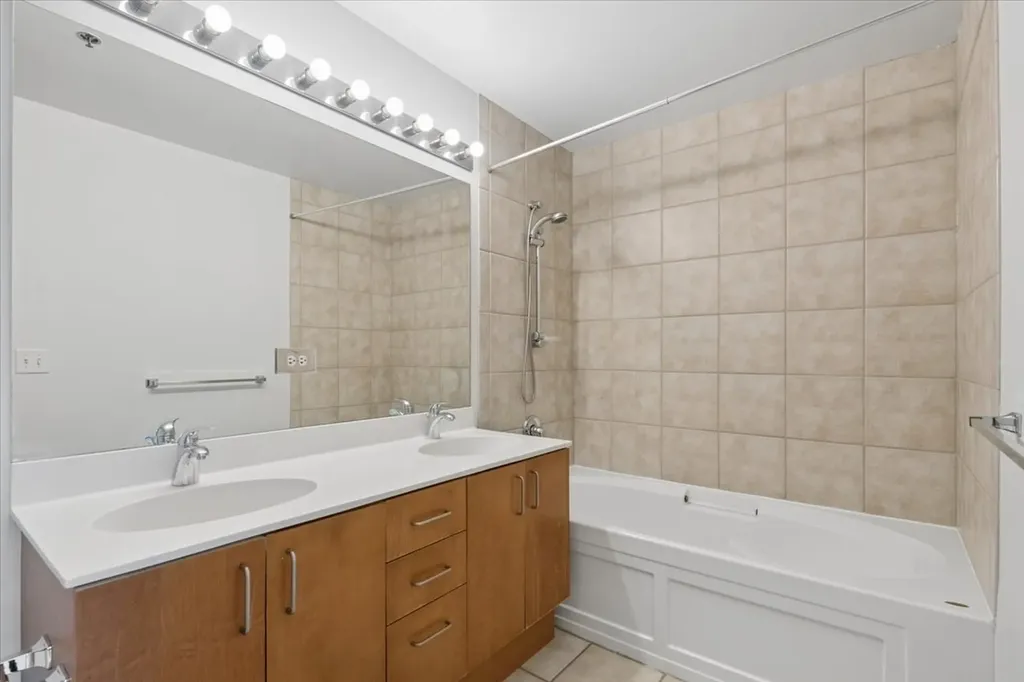 1620 South Michigan Avenue Chicago IL 60616