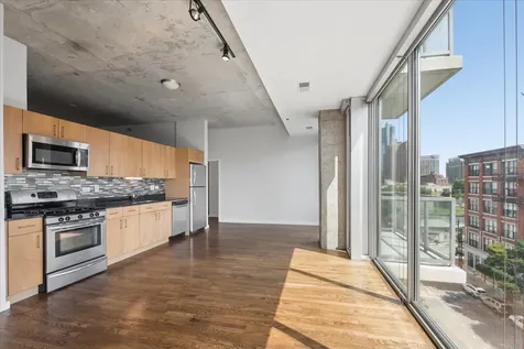 1620 South Michigan Avenue Chicago IL 60616