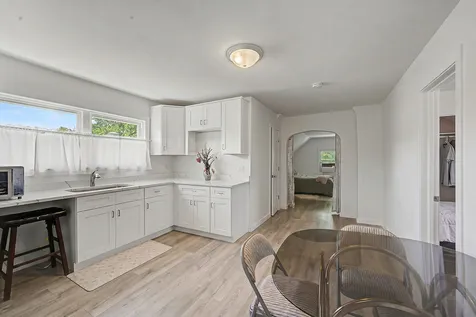 13443 South Avenue M Chicago IL 60633