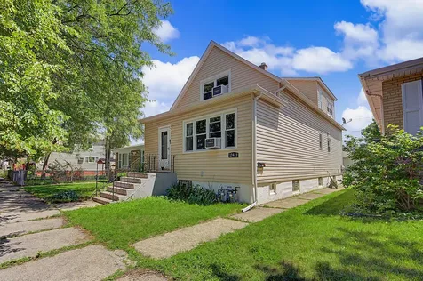 13443 South Avenue M Chicago IL 60633