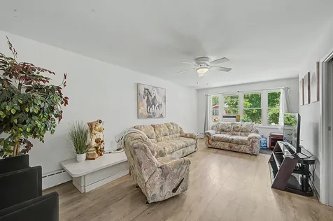 13443 South Avenue M Chicago IL 60633