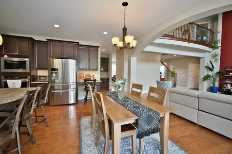 29 North Empress Drive Hawthorn Woods IL 60047