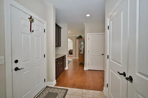 29 North Empress Drive Hawthorn Woods IL 60047