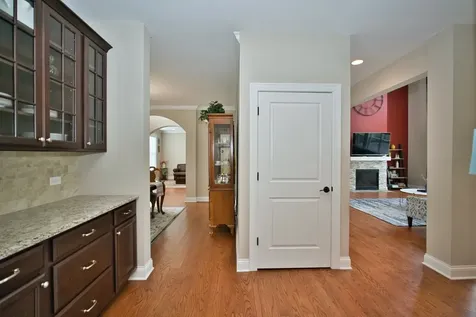 29 North Empress Drive Hawthorn Woods IL 60047