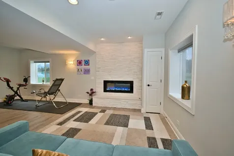 29 North Empress Drive Hawthorn Woods IL 60047