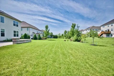 29 North Empress Drive Hawthorn Woods IL 60047