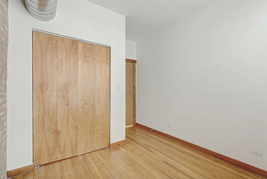 1663 West Pratt Boulevard Chicago IL 60626
