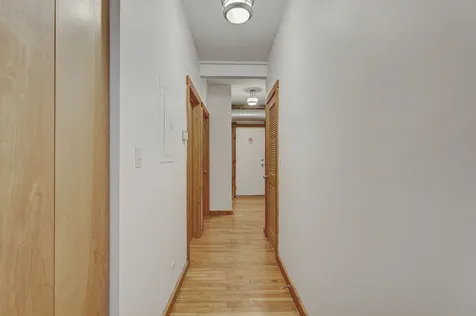 1663 West Pratt Boulevard Chicago IL 60626