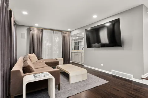 112 Brinker Road Barrington Hills IL 60010