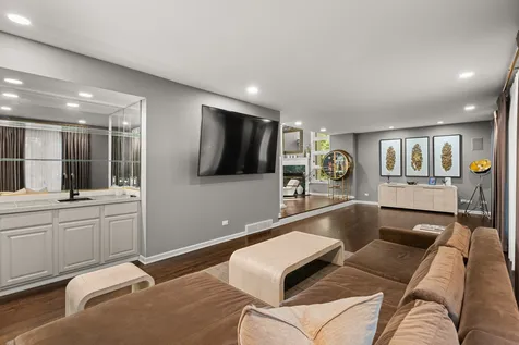 112 Brinker Road Barrington Hills IL 60010