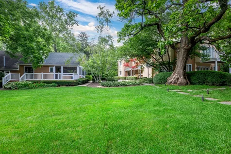 112 Brinker Road Barrington Hills IL 60010