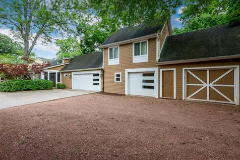112 Brinker Road Barrington Hills IL 60010