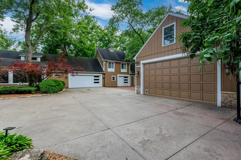 112 Brinker Road Barrington Hills IL 60010