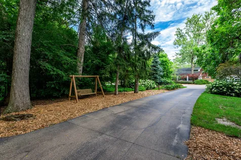 112 Brinker Road Barrington Hills IL 60010