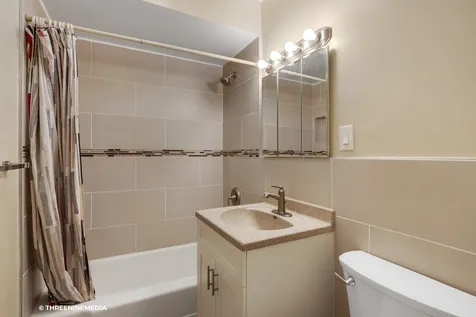 835 Ridge Avenue Evanston IL 60202