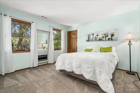 1513 North Applewood Lane Spring Grove IL 60081
