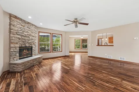 25444 Shannon Drive Manhattan IL 60442